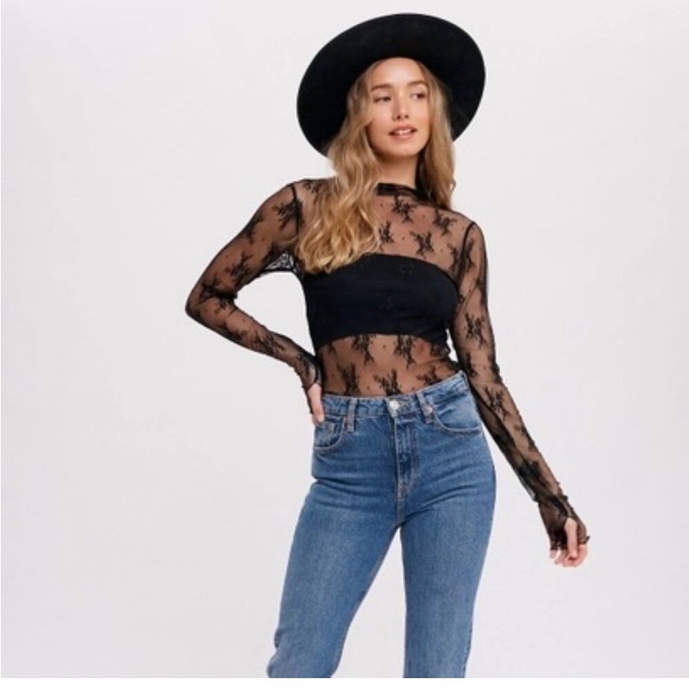 LAST S & M!!!! CLEAR OUT!!!! Floral Embroidery Lace Mesh Layering Top